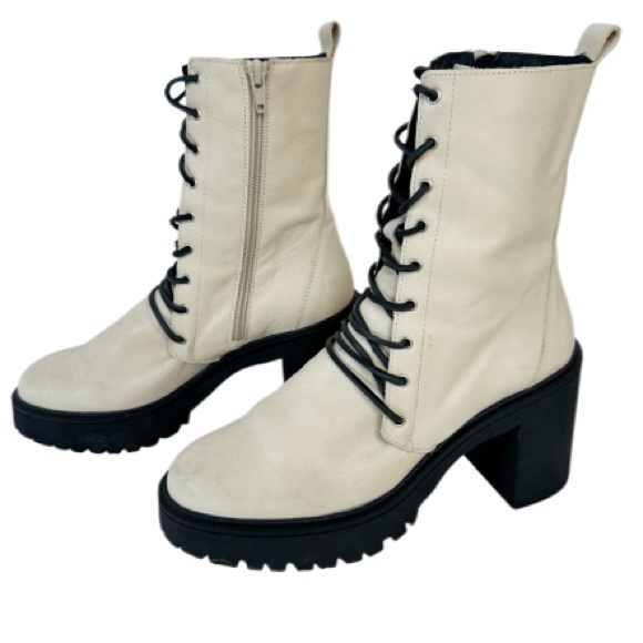 Free People Off-White Leather Moto Dylan Ankle Bootie Sz 39 Lace Up Goth Grunge - Picture 5 of 16